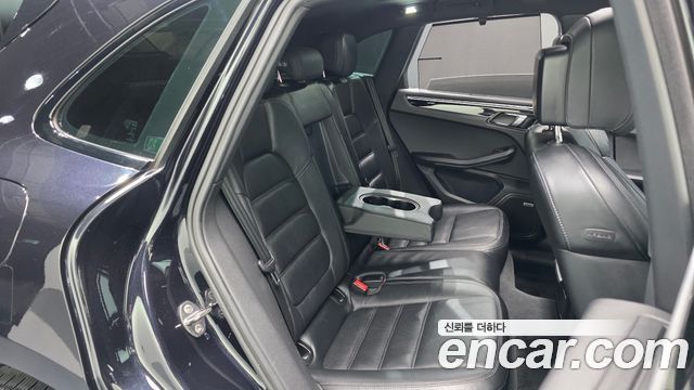 Porsche Macan 2014 — photo 17