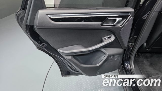 Porsche Macan 2014 — photo 15