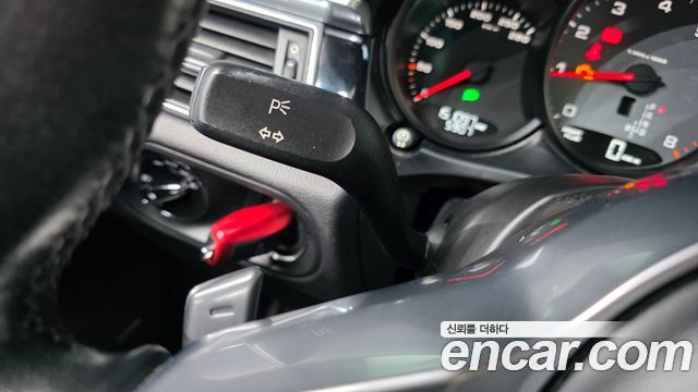 Porsche Macan 2014 — photo 28