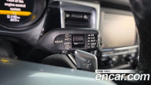 Porsche Macan 2014 — photo 29