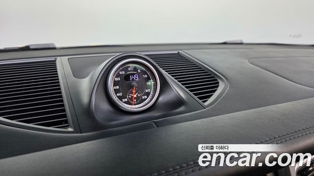 Porsche Macan 2014 — photo 31