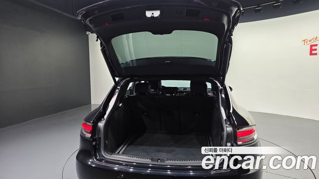Porsche Macan 2014 — photo 33