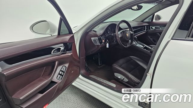 Porsche Panamera 2014 — photo 10