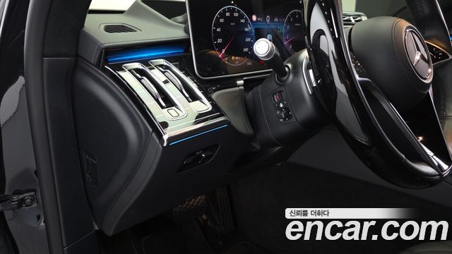 Mercedes-Benz S-Class 2023 — photo 19