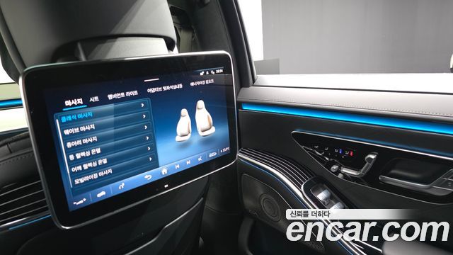 Mercedes-Benz S-Class 2023 — photo 25