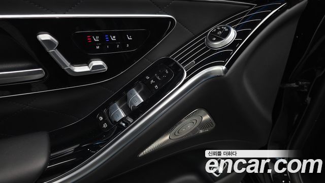 Mercedes-Benz S-Class 2023 — photo 33
