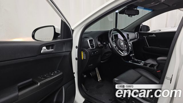 Kia Sportage 2019 — photo 13