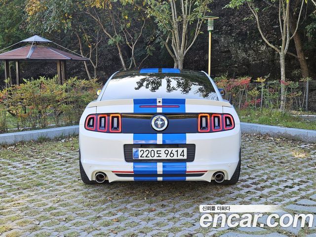 Ford Mustang 2014 — photo 4