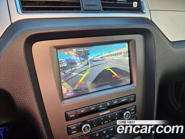 Ford Mustang 2014 — photo 12