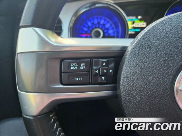 Ford Mustang 2014 — photo 13
