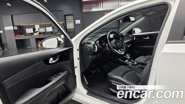 Kia K3 2023 — photo 13