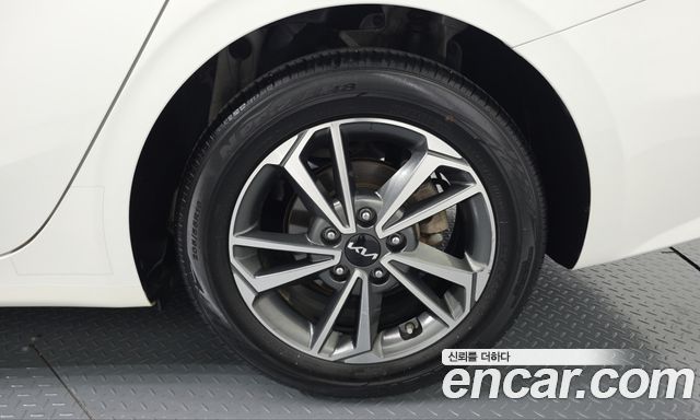 Kia K3 2023 — photo 7