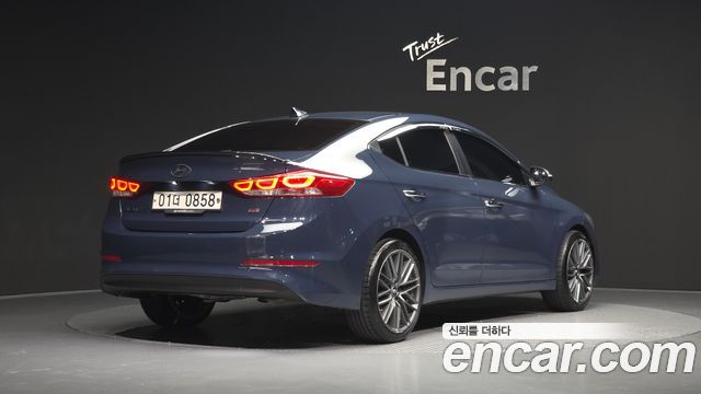 Hyundai AVANTE 2016 — photo 2
