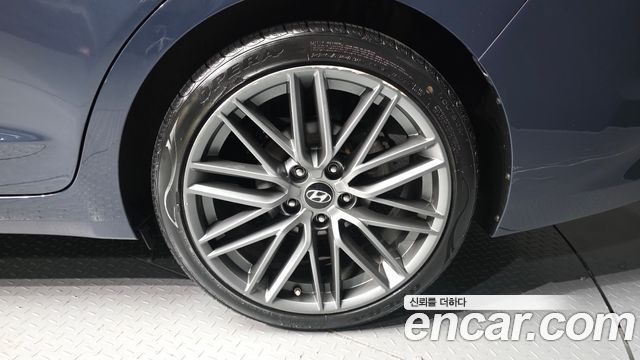 Hyundai AVANTE 2016 — photo 5