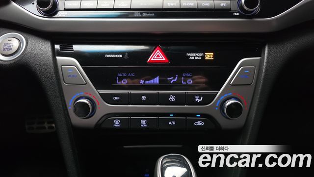 Hyundai AVANTE 2016 — photo 22