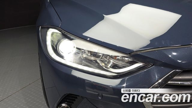 Hyundai AVANTE 2016 — photo 8