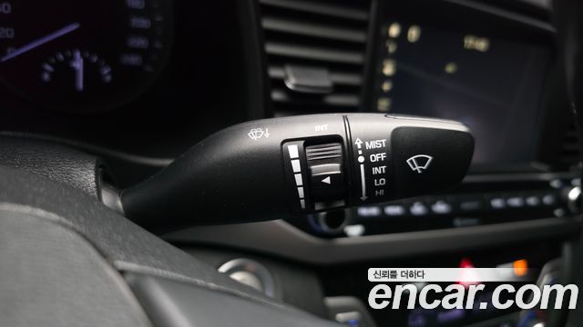 Hyundai AVANTE 2016 — photo 28