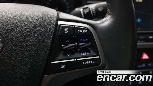 Hyundai AVANTE 2016 — photo 31