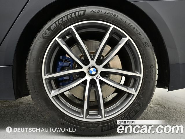 BMW 5-Series 2023 — photo 5