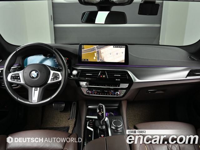 BMW 5-Series 2023 — photo 7