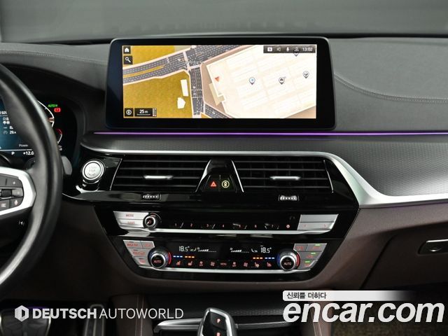 BMW 5-Series 2023 — photo 14