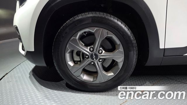 Kia Seltos 2023 — photo 5