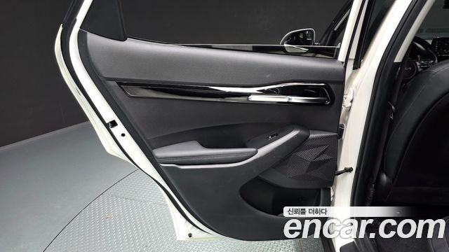 Kia Seltos 2023 — photo 15