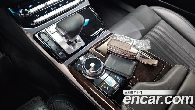 Genesis EQ900 2016 — photo 9