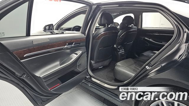 Genesis EQ900 2016 — photo 12