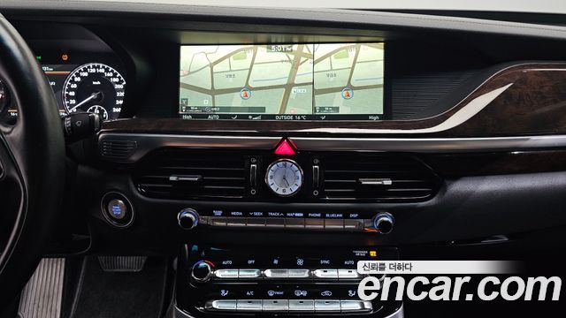 Genesis EQ900 2016 — photo 14