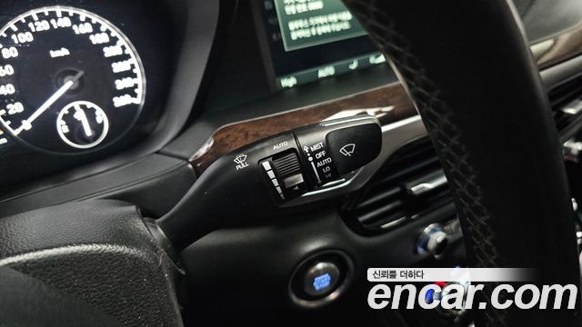 Genesis EQ900 2016 — photo 18