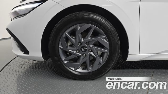 Hyundai AVANTE 2024 — photo 5