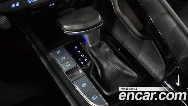 Hyundai AVANTE 2024 — photo 12
