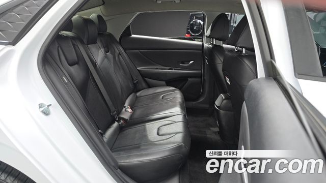 Hyundai AVANTE 2024 — photo 17