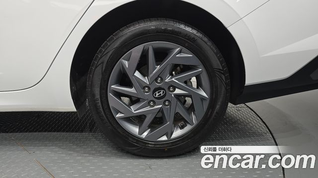 Hyundai AVANTE 2024 — photo 7