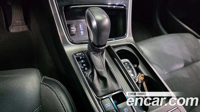 Hyundai Grandeur 2017 — photo 12