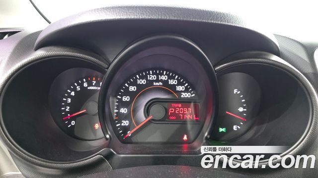 Kia RAY 2018 — photo 8