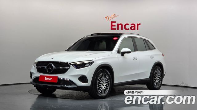 Mercedes-Benz GLC-Class 2026 — photo 1