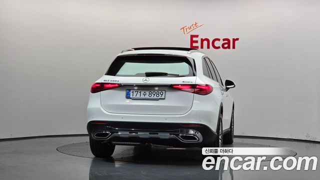 Mercedes-Benz GLC-Class 2026 — photo 4