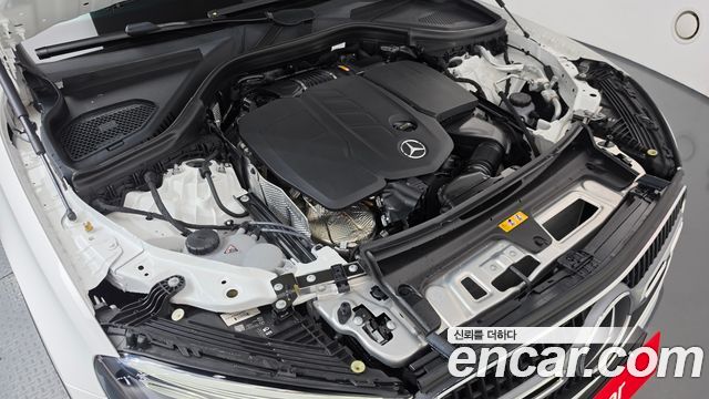 Mercedes-Benz GLC-Class 2026 — photo 6