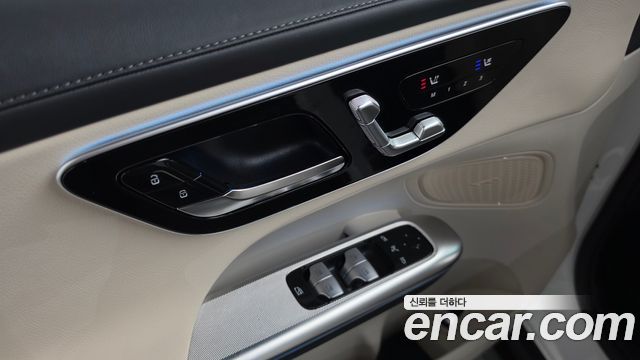 Mercedes-Benz GLC-Class 2026 — photo 24