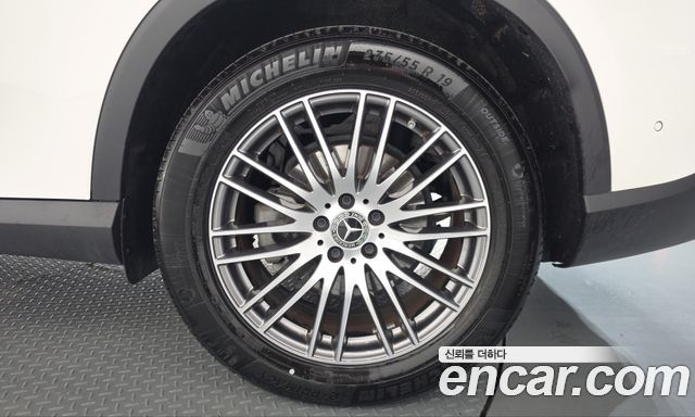 Mercedes-Benz GLC-Class 2026 — photo 7