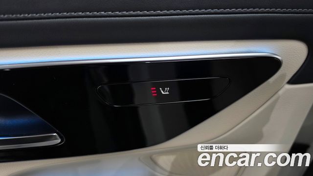 Mercedes-Benz GLC-Class 2026 — photo 31
