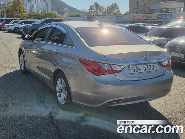 Hyundai Sonata 2010 — photo 5