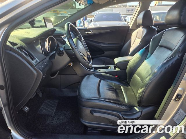 Hyundai Sonata 2010 — photo 6