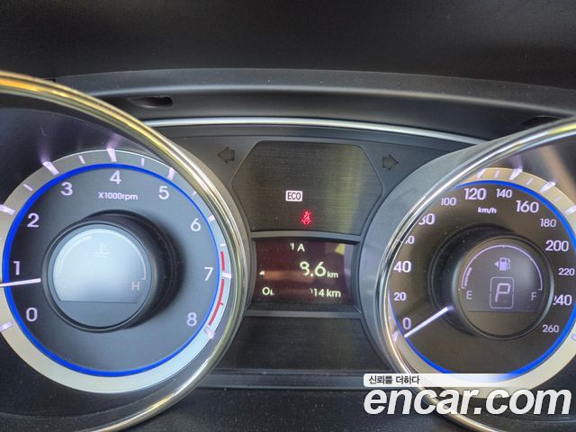 Hyundai Sonata 2010 — photo 9