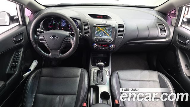 Kia K3 2015 — photo 7