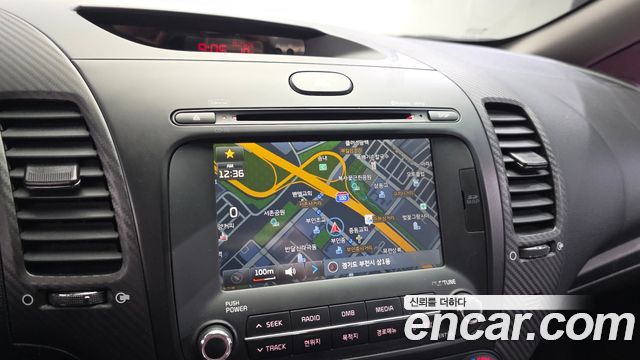 Kia K3 2015 — photo 15