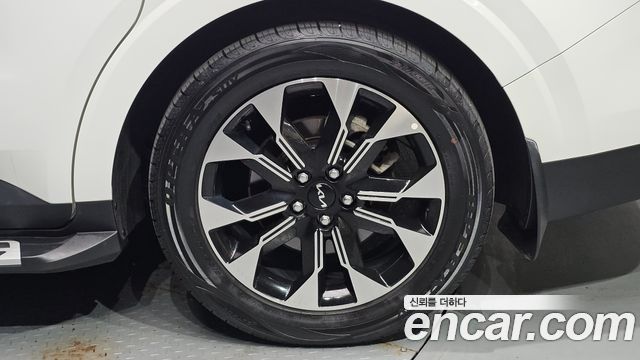 Kia Canival 2023 — photo 7