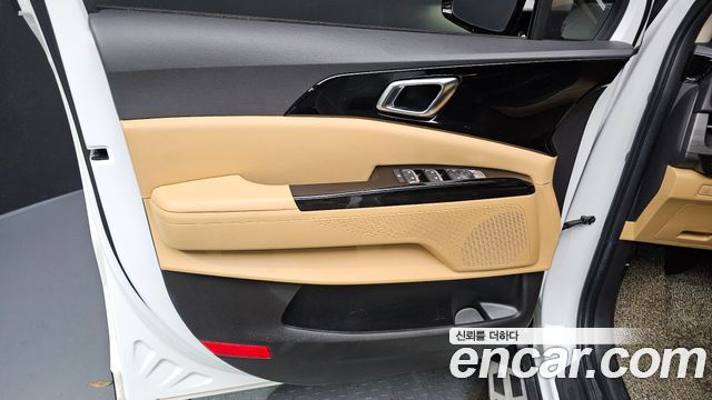 Kia Canival 2023 — photo 14